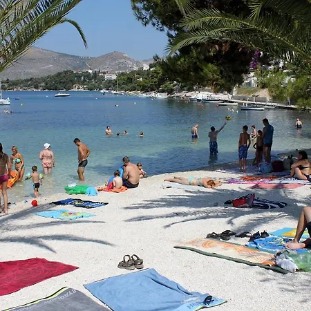 By The Sea - 10342 Trogir