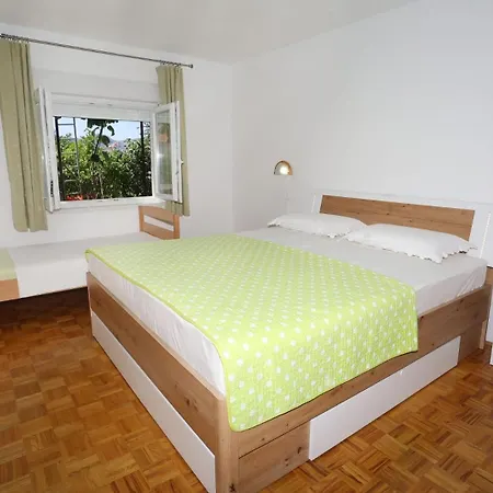 By The Sea - 10342 Apartment Trogir