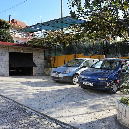Apartman By The Sea - 10342 Trogir