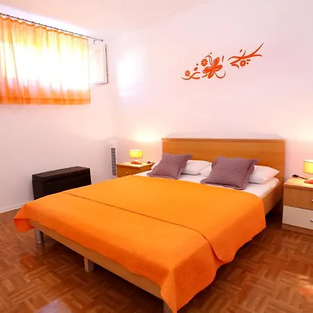 By The Sea - 10342 Apartman Trogir